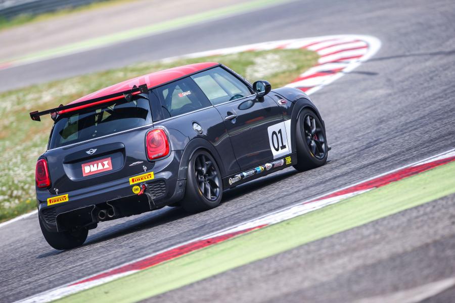  Mini Cooper S JCW Challenge 2016 года  (фото 18 из 60)